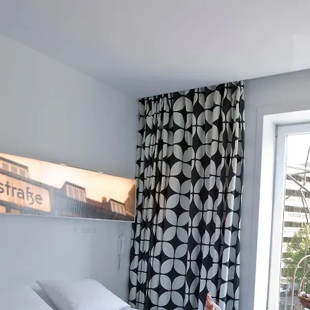 Gat Point Charlie 3* Berlin