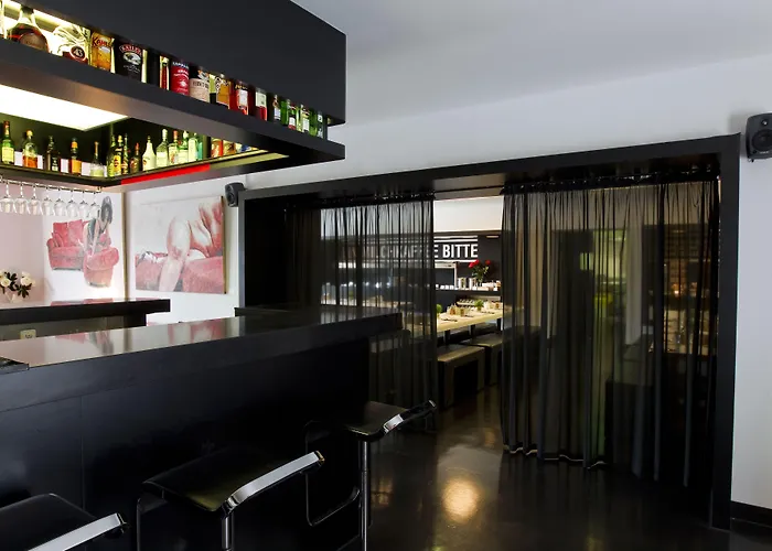 Gat Point Charlie Hotel 3*