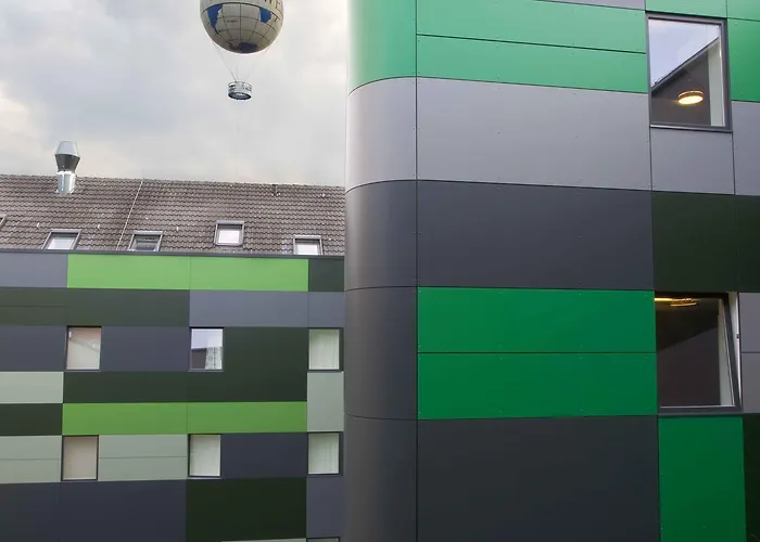 Gat Point Charlie Hotel