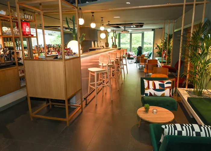 Hotel Gat Point Charlie 3*