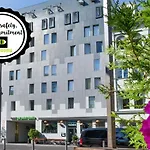 Hotel Gat Point Charlie 3*