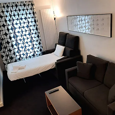 ホテル ガット ポイント チャーリー 3*