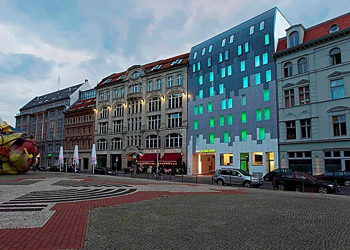 Otel Gat Point Charlie