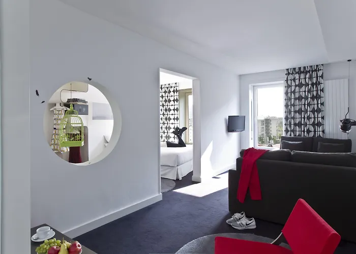 Gat Point Charlie Hotel 3*