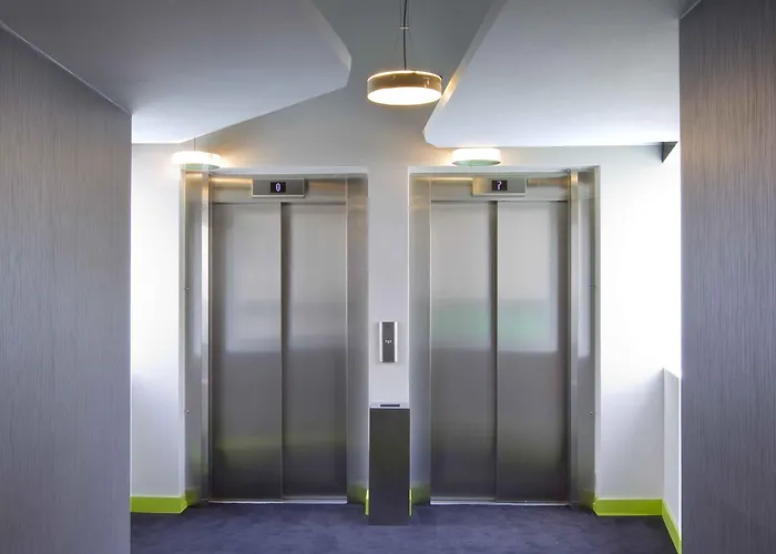 Hotell Gat Point Charlie 3*