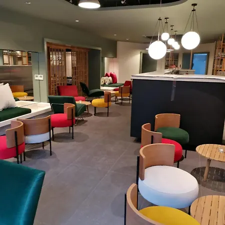 Hotel Gat Point Charlie 3*