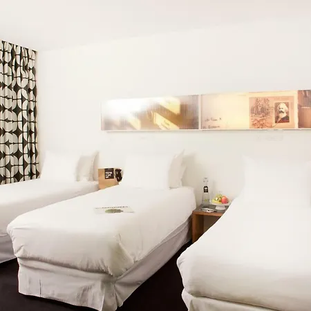 Hotel Gat Point Charlie 3*